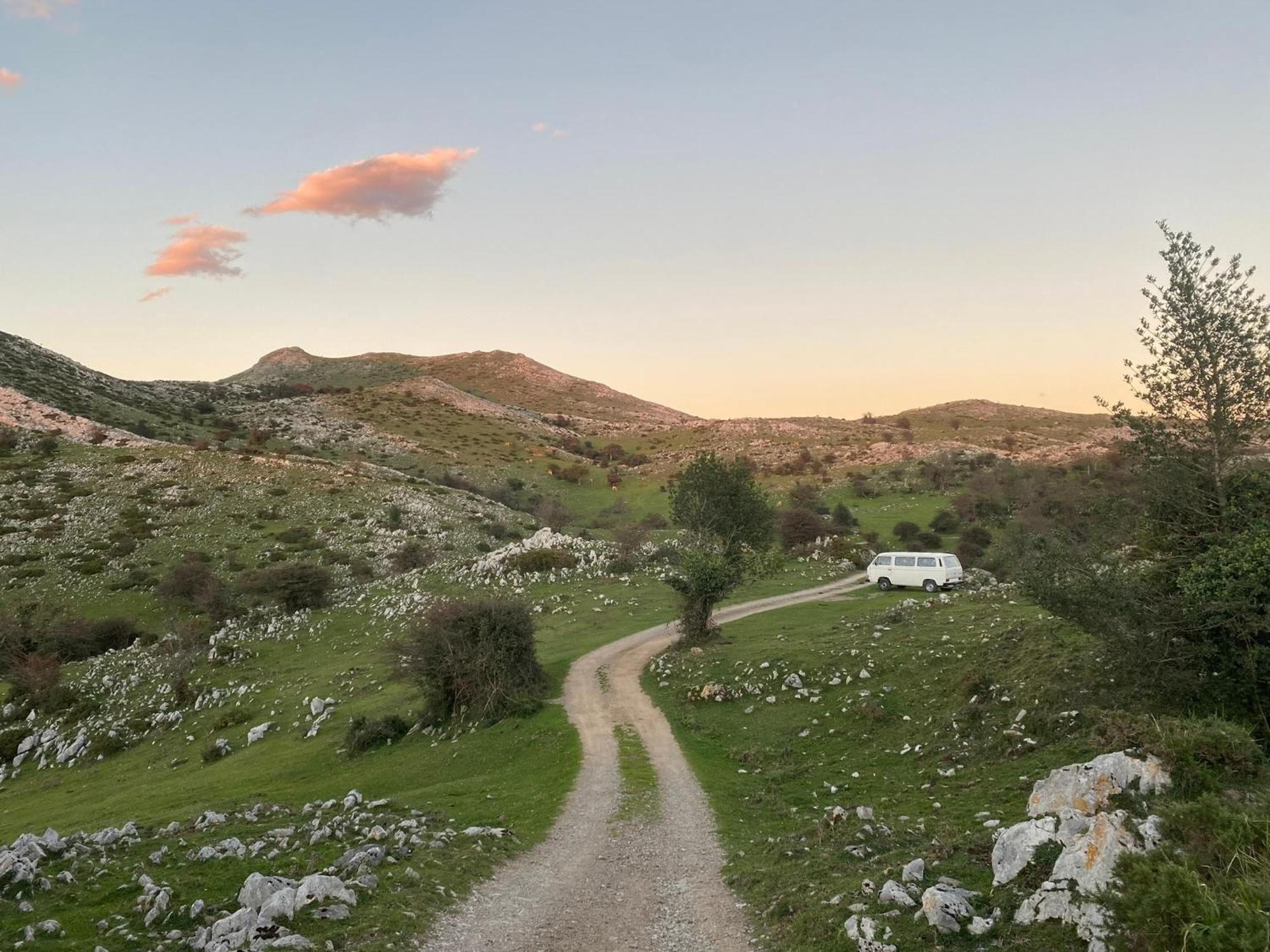 Casa Estilo Rural Con Jardin Entre Playa Y Montana Villa Caravia Buitenkant foto